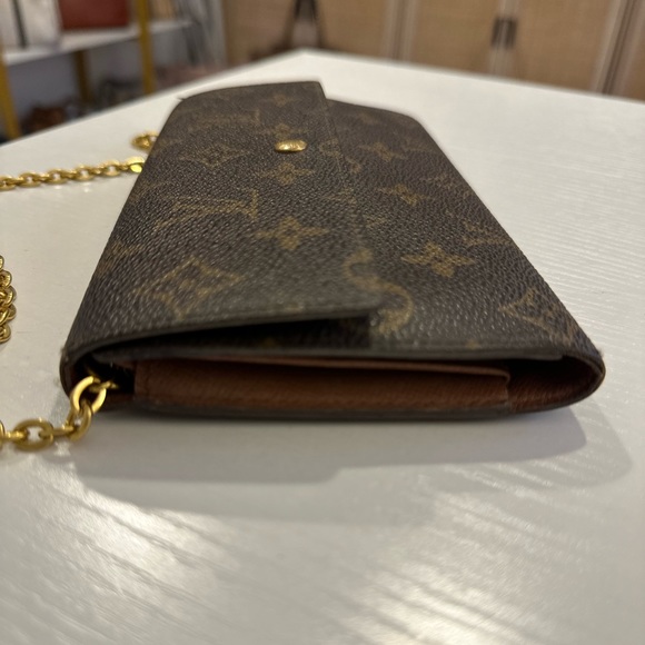 AUTH Louis Vuitton LV Sarah Wallet on a Chain WOC Wristlet - Picture 5 of 10